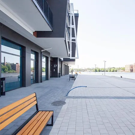 Apartly -riverside Ii & Balkon, Parking アパート シュチェチン